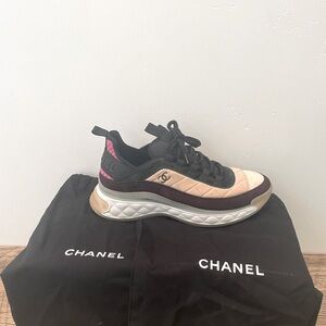 COPY - Authentic Women’s Chanel sneakers (only used once) in a size 40 (9.5 U.S)